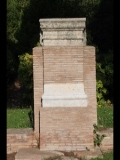 00711 ostia - regio ii - decumanus maximus - portico di nettuno (ii,iv,1) - detail.jpg